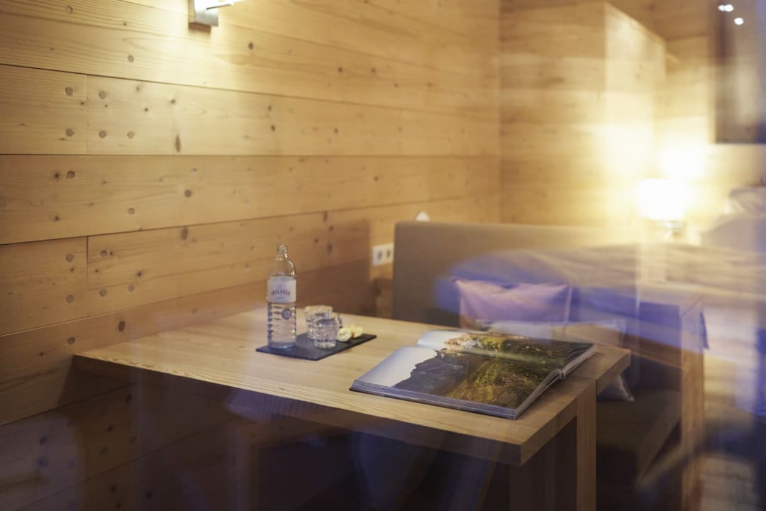 Zimmer Holzhotel Forsthofalm