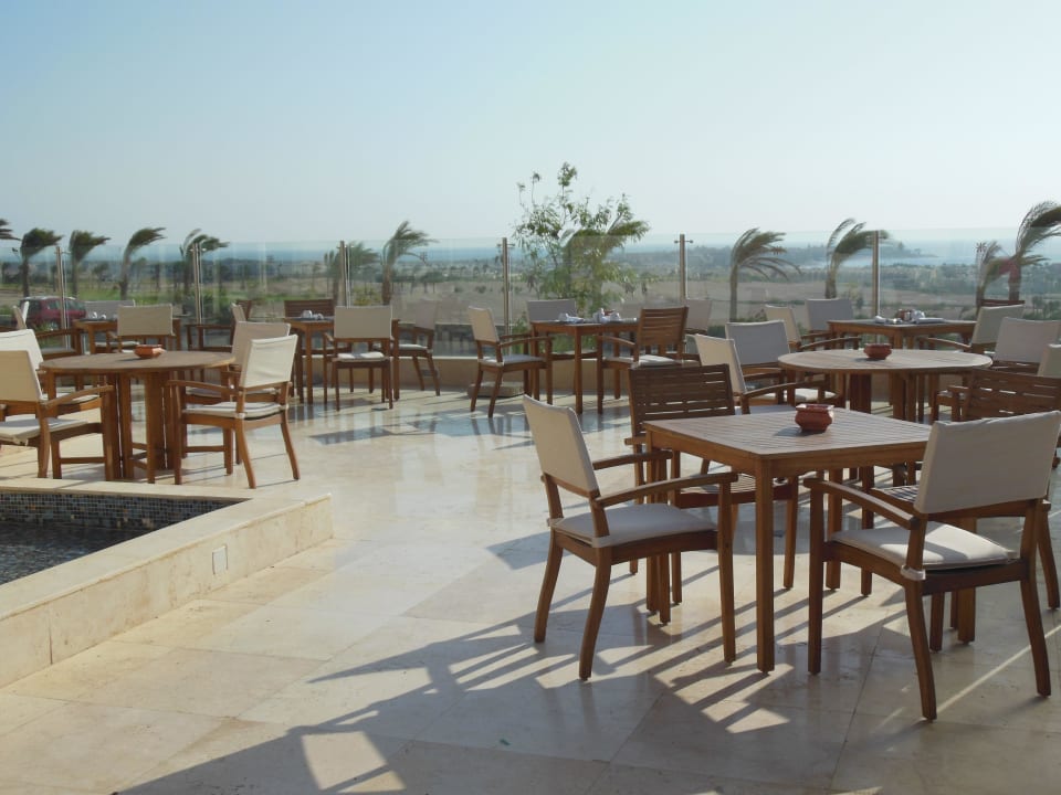 Aussenbereich des Restaurants Steigenberger Makadi Hotel - Adults only