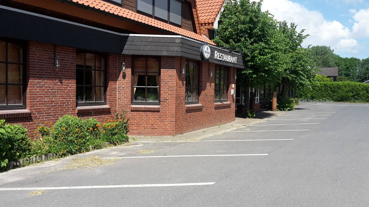 Parkstreifen vor dem Hotel Hotel Zwei Linden