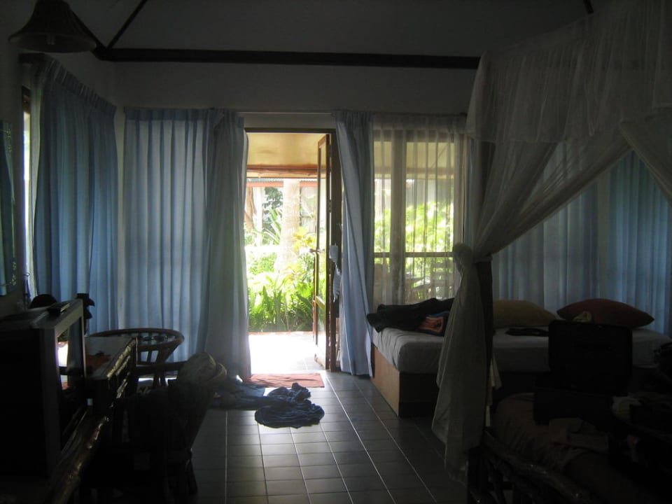 Ansicht Richtung Ausgang Crystal Bay Yacht Club Beach Resort