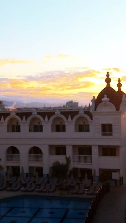 Pool Oz Hotels Side Premium