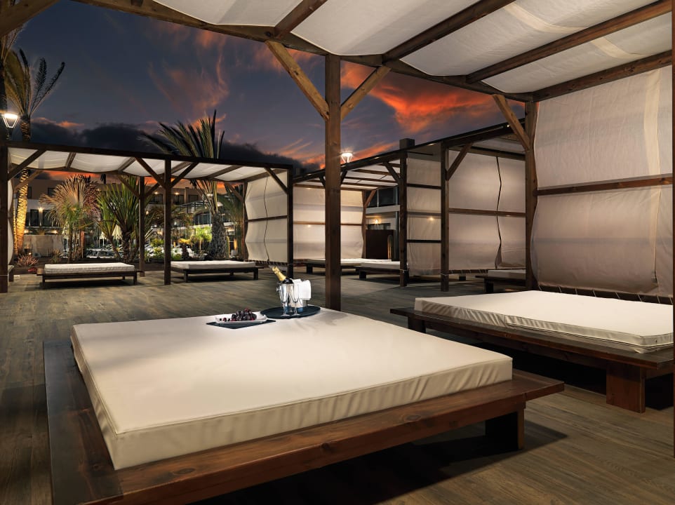 Balinese Bed H10 Ocean Dreams - Adults only