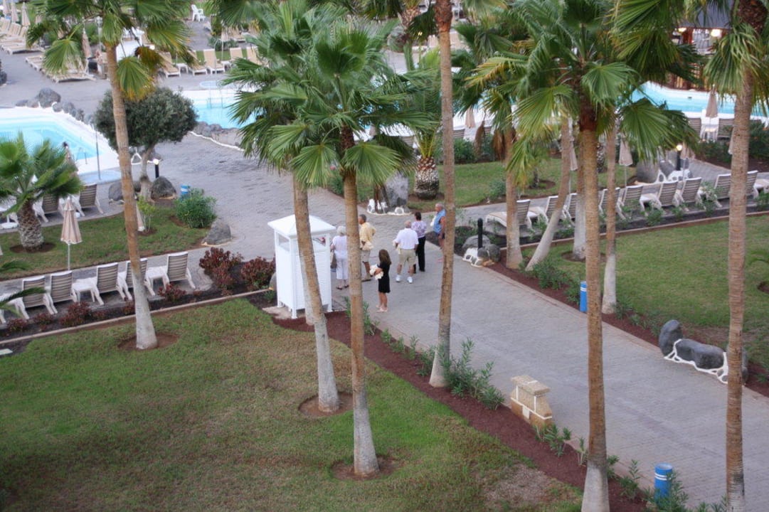 Die unvermeidlichen Liegenreservierer Hotel Riu Palace Tenerife