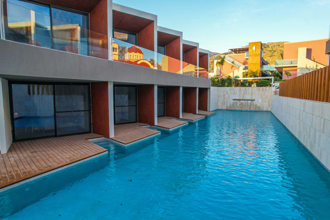 Pool Harmony Boutique Resort