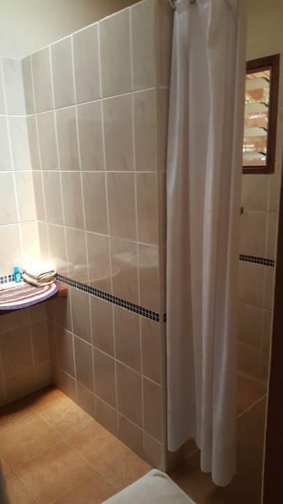 Zimmer Sentrim Tsavo Lodge