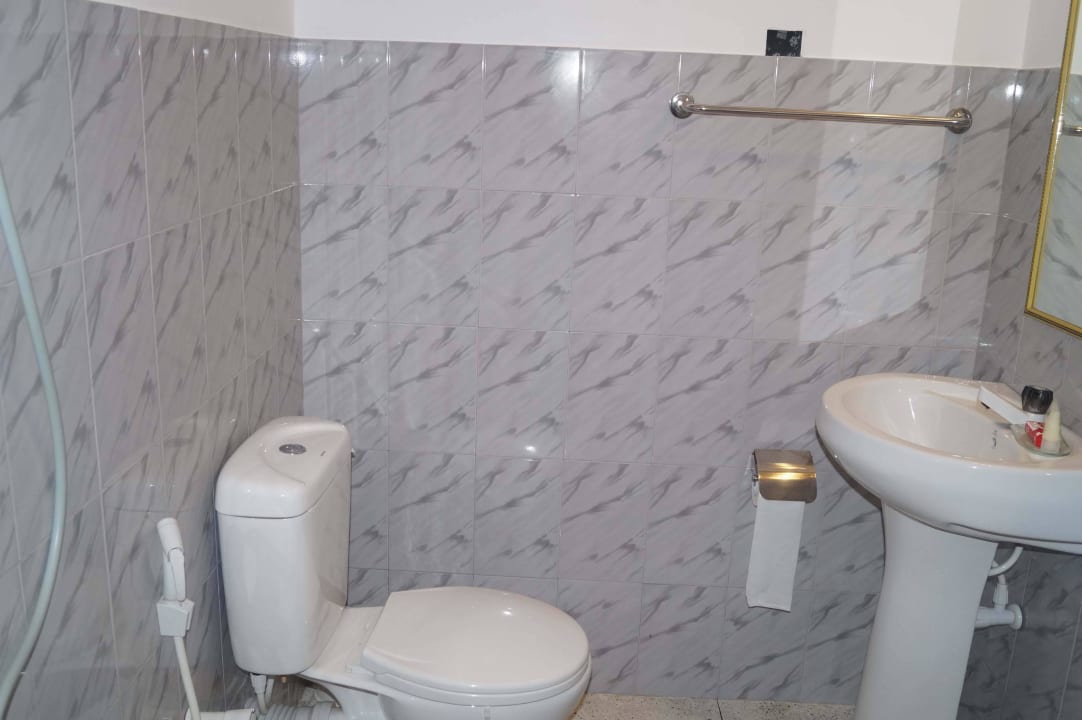 Private Bathroom Guest House Embiente 008 - Negombo