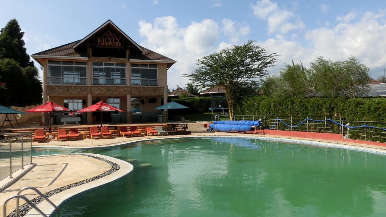 Pool Aberdare Prestige & Royal Cottages