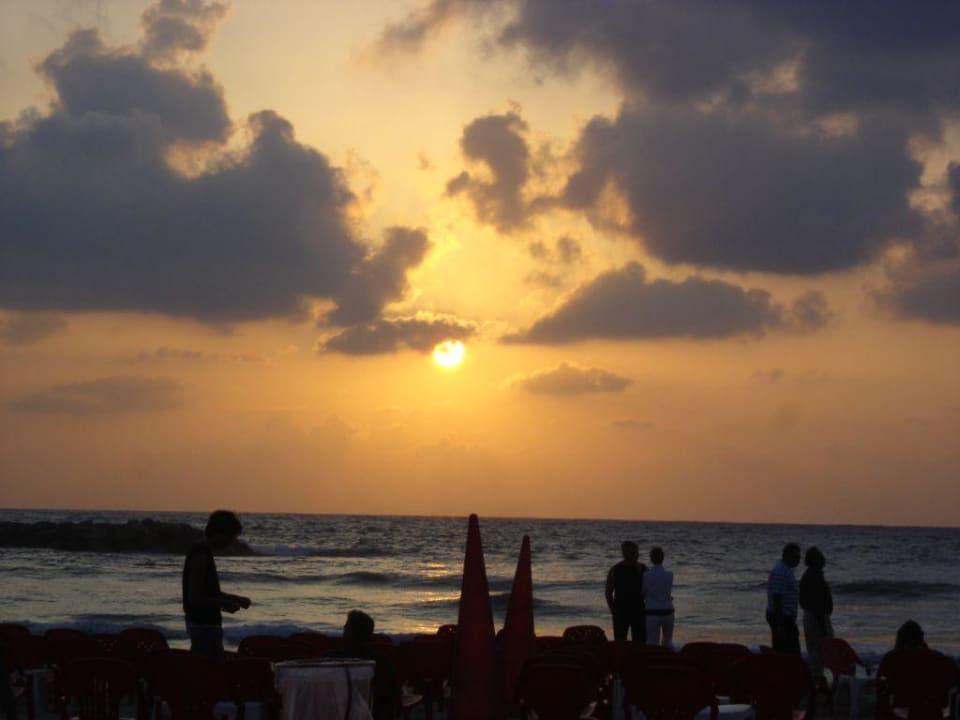 Strand bei Nacht - Yamit Park Plaza Hotel, Tel Aviv Park Plaza Orchid