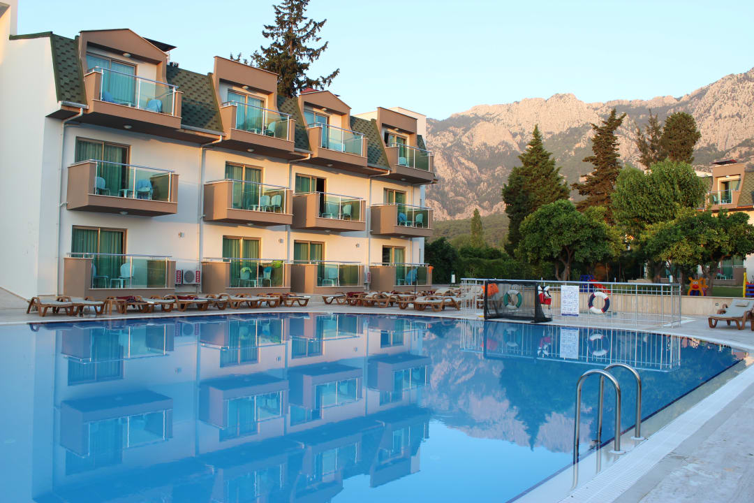 Pool Batont Garden Resort - All Inclusive