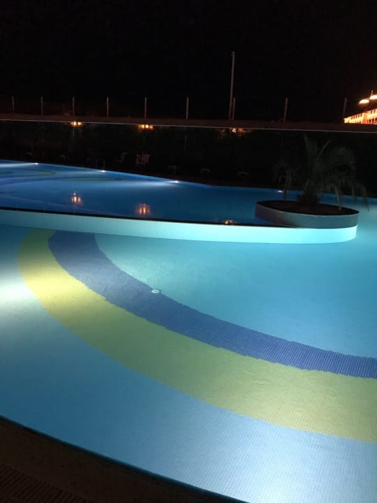Pool Calimera Hane Garden