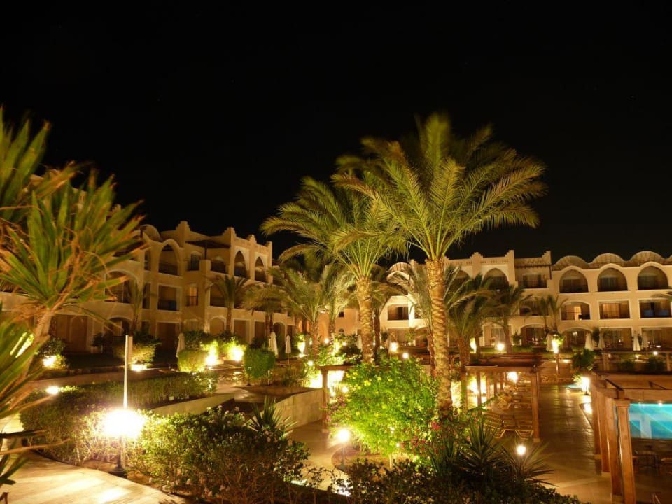 Abendimpression am Pool 2 Hotel JAZ Makadi Star & Spa