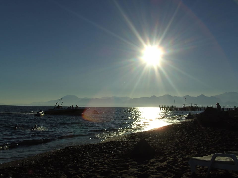 Sonnenuntergang Hotel Miracle Resort