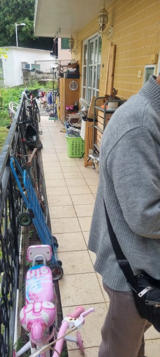 Sonstiges MTR Tung Chung near Airport Apartment, City Getaway, Pa Mei Village Tung Chung