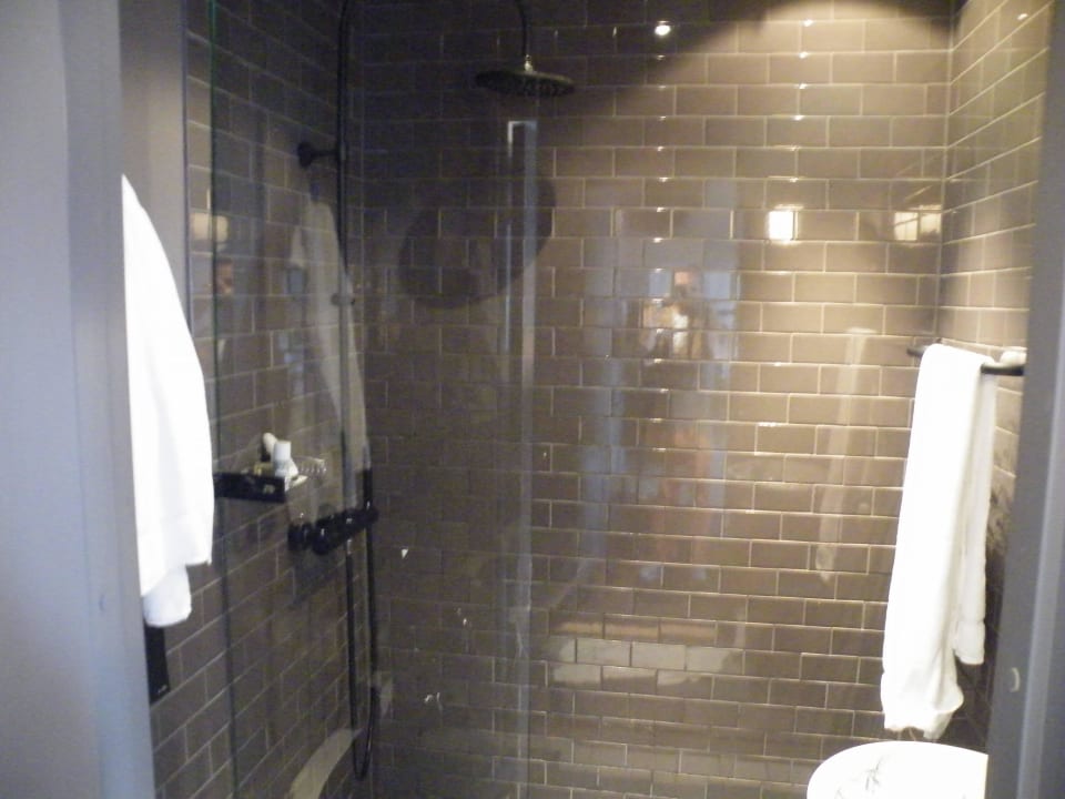 Außergewöhnlich duschen Story Hotel Signalfabriken