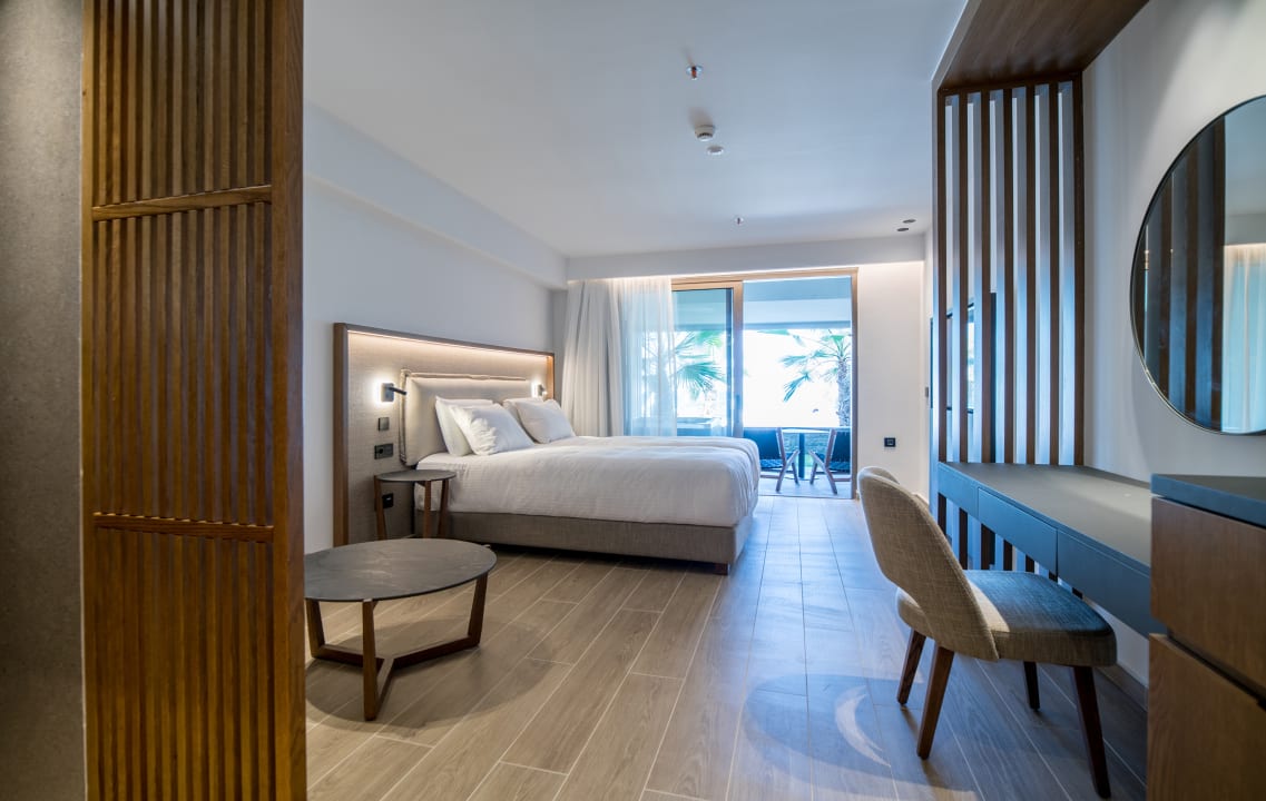 Zimmer AKASHA Beach Hotel & Spa