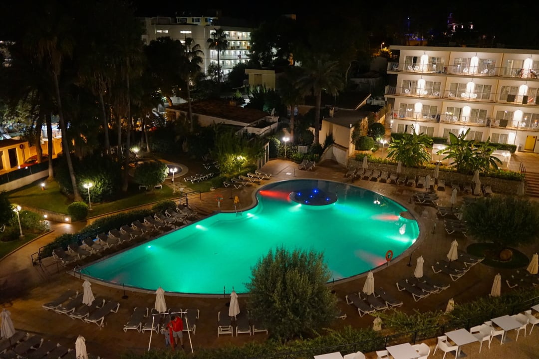 Pool Valentin Grand Park Suite Hotel