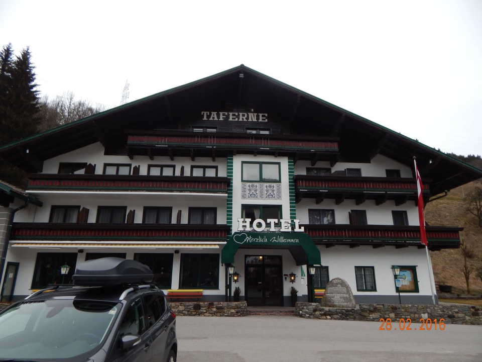 Sicht vom Parkplatz Hotel Gasthof Taferne