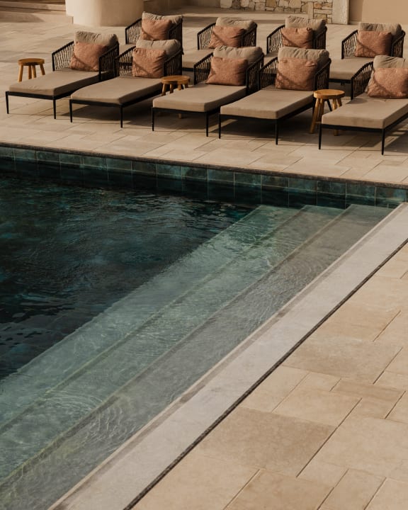 Pool Momi Slow Living Hotel