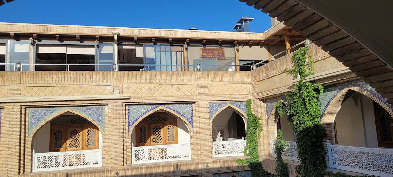 Außenansicht SHAHRISTAN Plaza