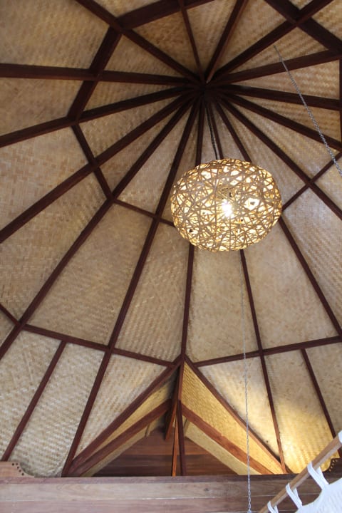 Die Decke im Bungalow Hotel Thapwarin Resort