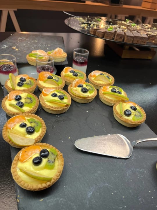 Gastro Falkensteiner Club Funimation Borik