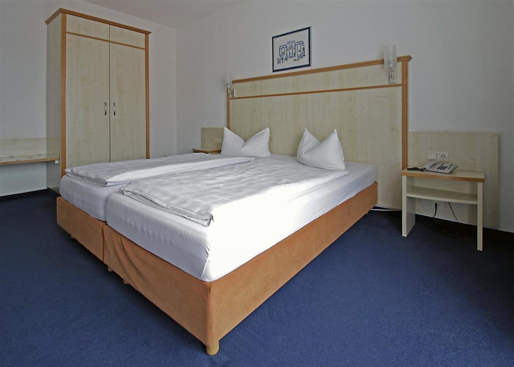 Standardzimmer Airport Hotel Karsten