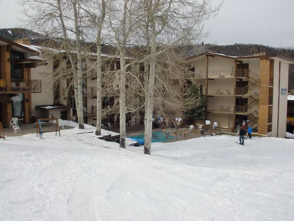 Hotelrückseite Hotel Snowmass Mountain Chalet