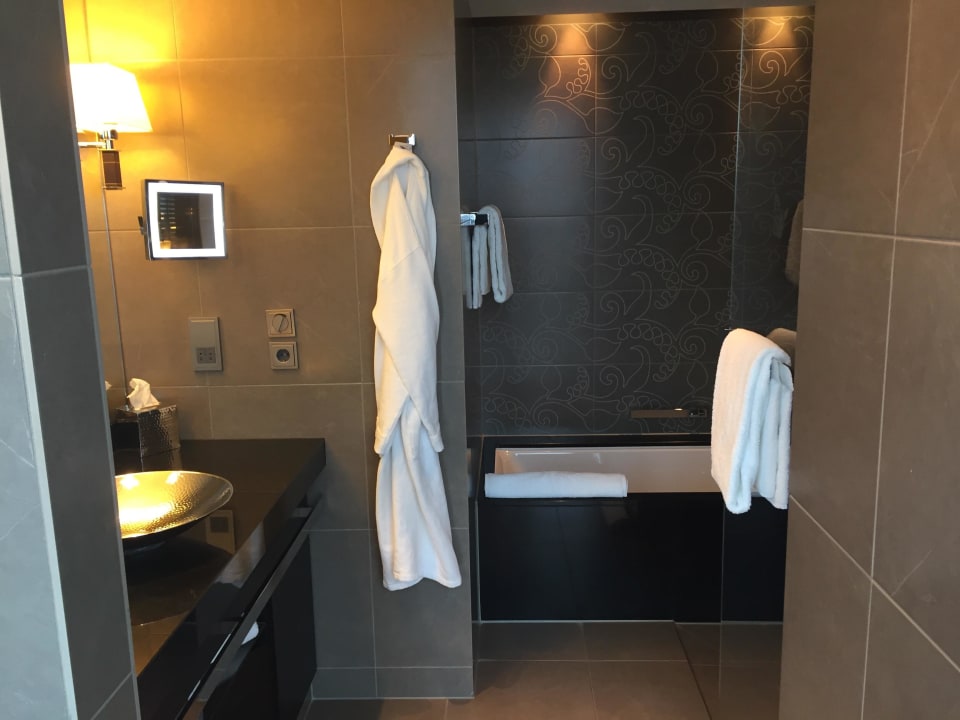 Bad Hotel Hyatt Regency Düsseldorf