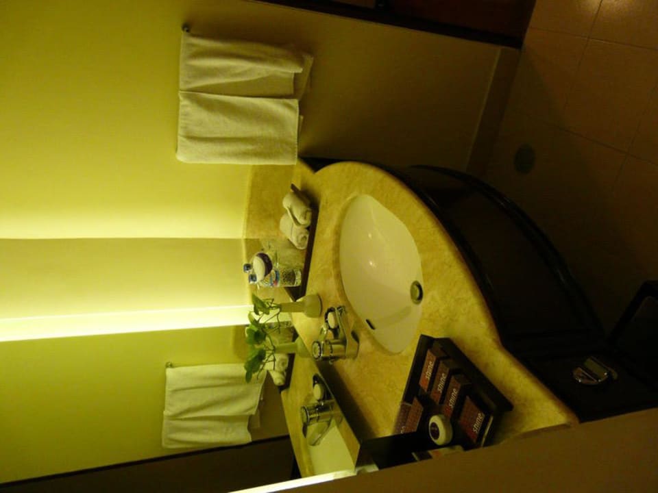 Bad Hotel Sheraton Senggigi Lombok Beach Resort