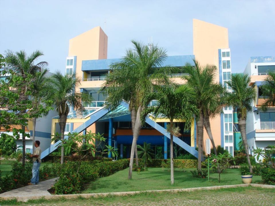 Außenansicht von vorne ASTON Costa Verde Beach Resort