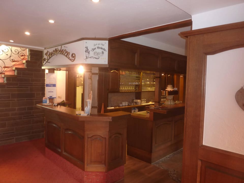 Rezeption Land-gut-Hotel Zur Brücke