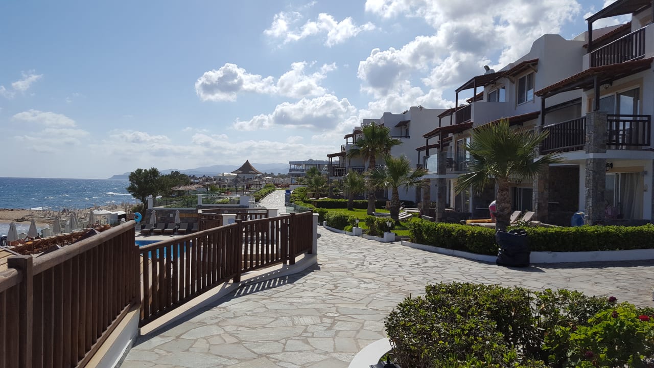 Außenansicht Alexander Beach Hotel & Village Resort