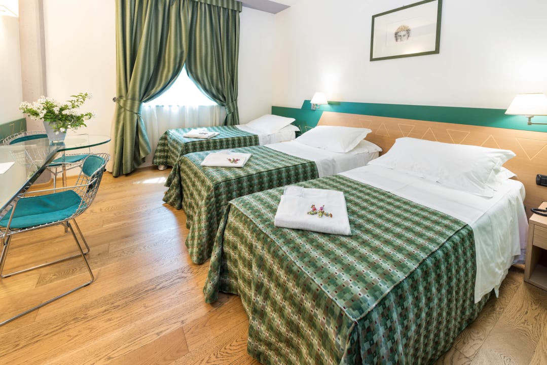 Zimmer West Point Airport Hotel