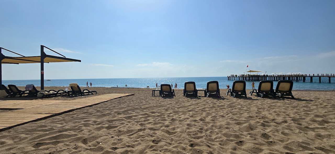 Strand Xanadu Resort Hotel