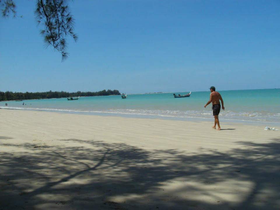 Strand zur Rush Hour Kantary Beach Hotel - KHAO LAK