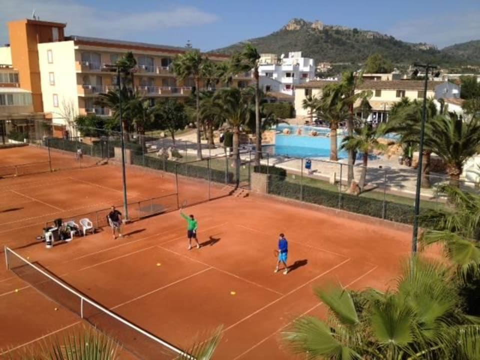 Training vor dem Fenster Club Simó Hotel by Senator