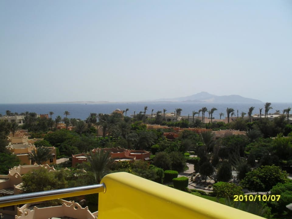 Lewa strona z wiezy Hotel Nubian Village