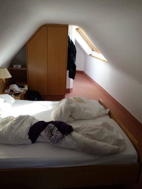 Zugang zum Schlafbereich vom Flur aus Hotel-Gasthof Zur Kapelle