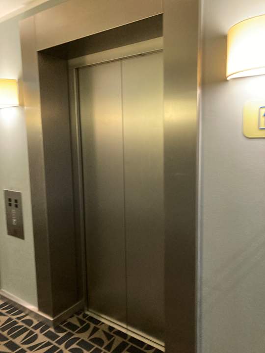 Zimmer ibis budget Köln Messe