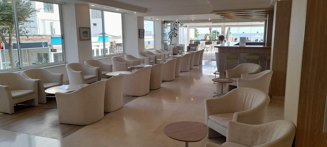 Lobby Sabina Hotel & Suites