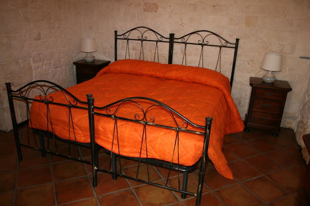 Matrimoniale con due letti, cucina e bagno Guesthouse Masseria La Luna Nel Pozzo