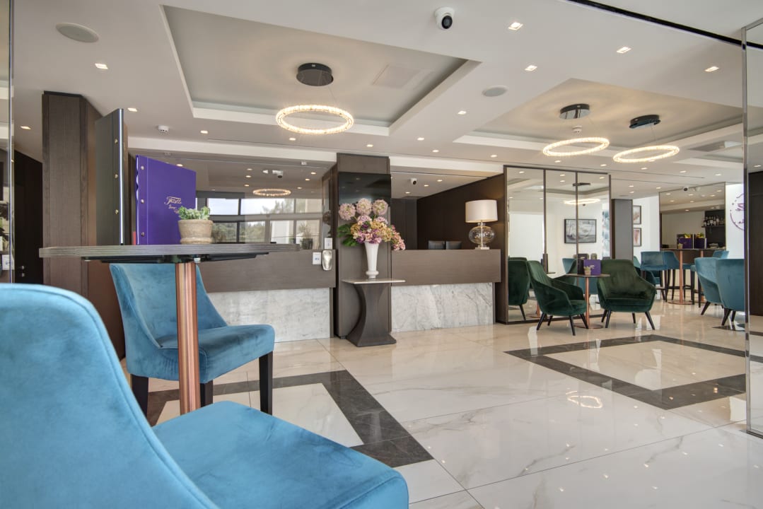 Lobby Urban Valley Resort & Spa