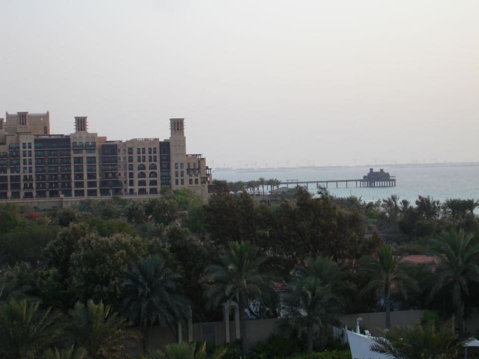 Mia a Salam nd the Palm Jumeira Jumeirah Al Qasr