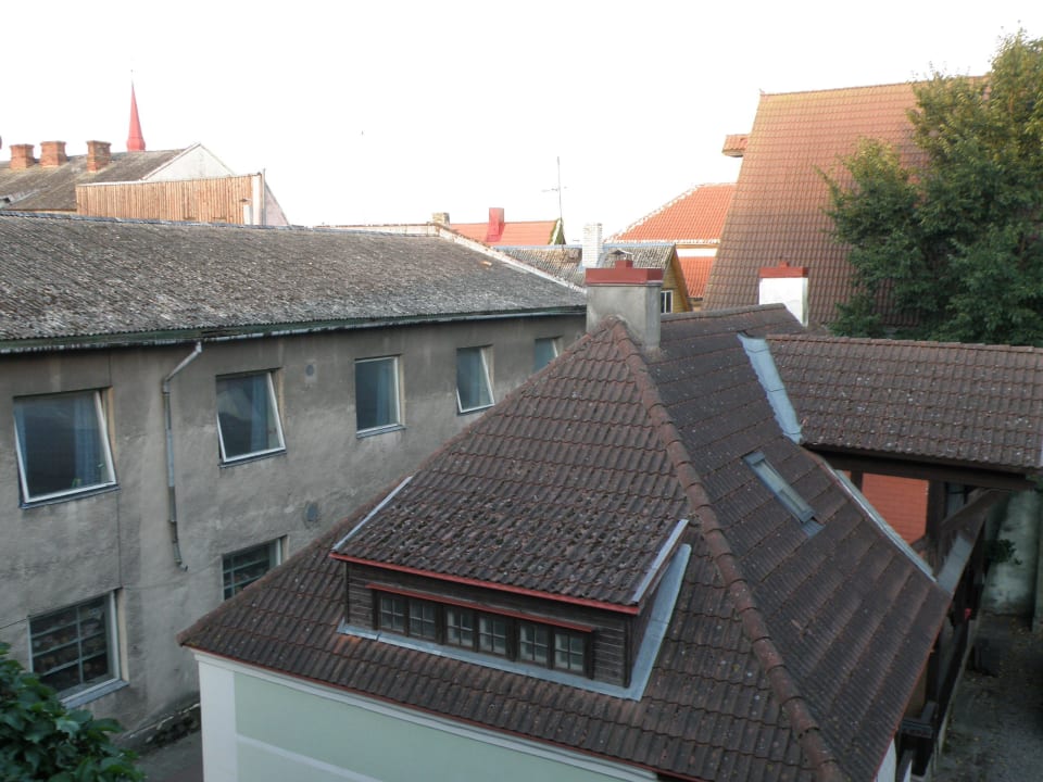 Вид во двор Hotel St.Peterburg