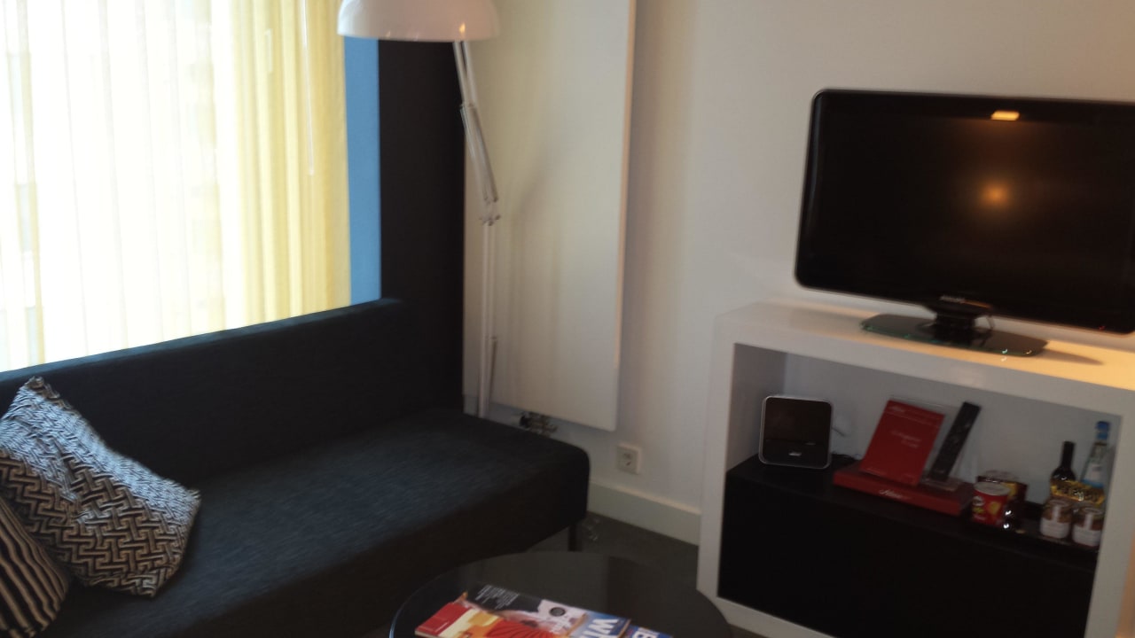 Sofa Adina Apartment Hotel Berlin Hackescher Markt