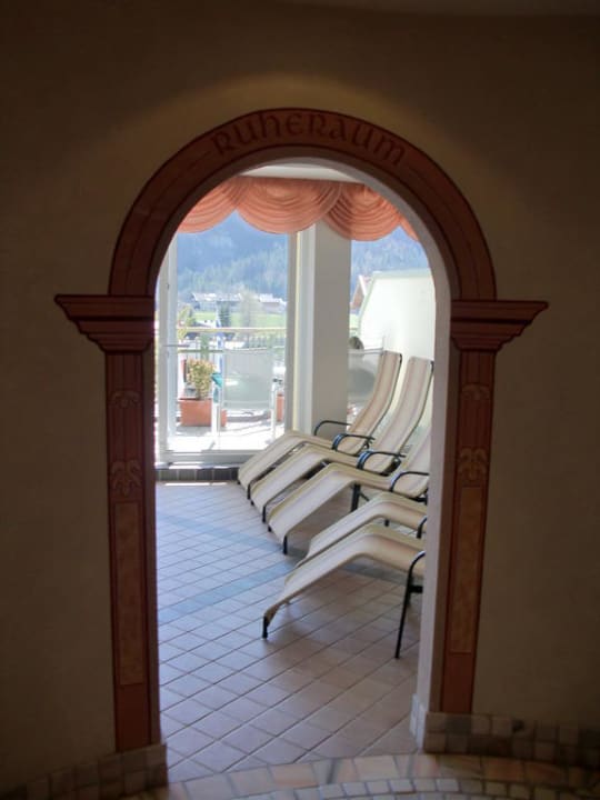 Eingang Ruhebereich Wellnessresort Vier Jahreszeiten