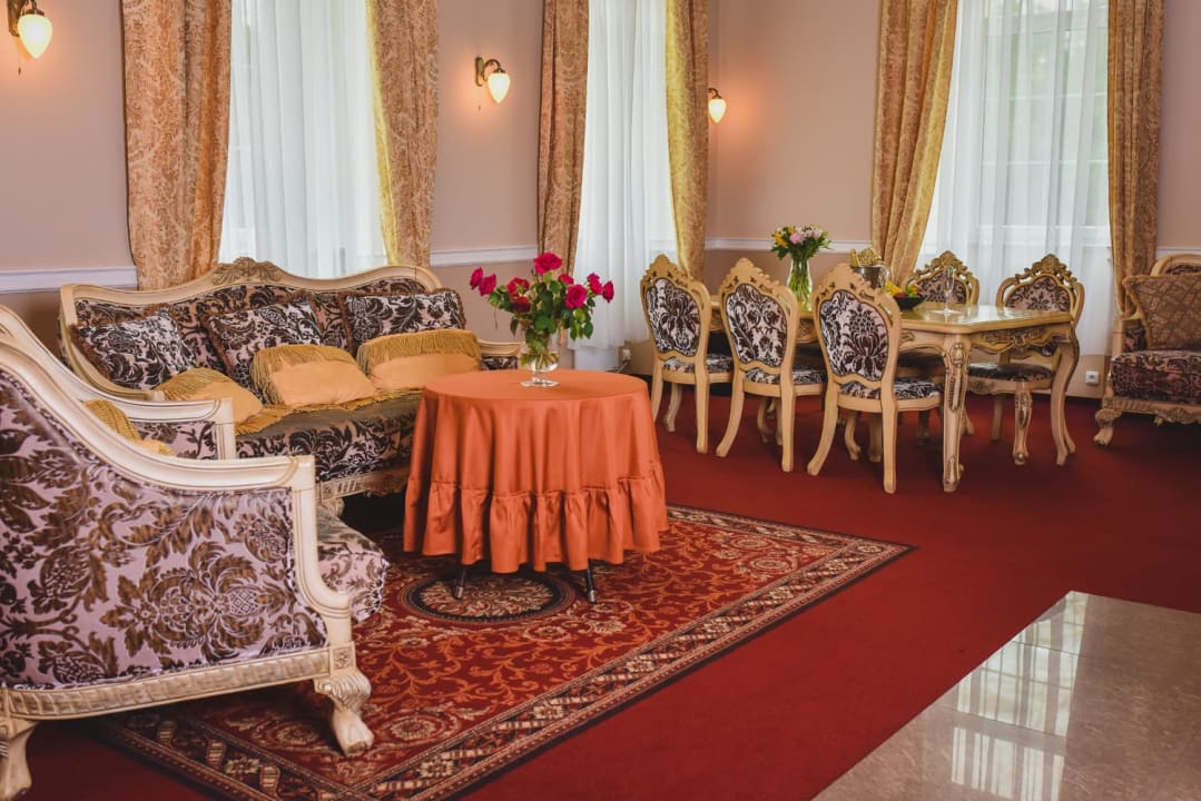 Zimmer Zámek Kamenný dvůr