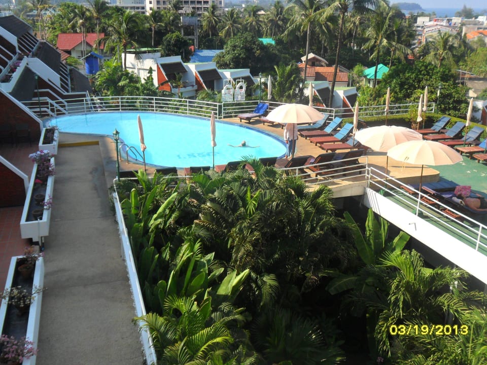 Pool im ersten Stock, auch eher ruhig Best Western Phuket Ocean Resort