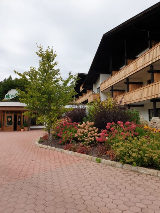 Außenansicht Riederin Hotel & Chalets