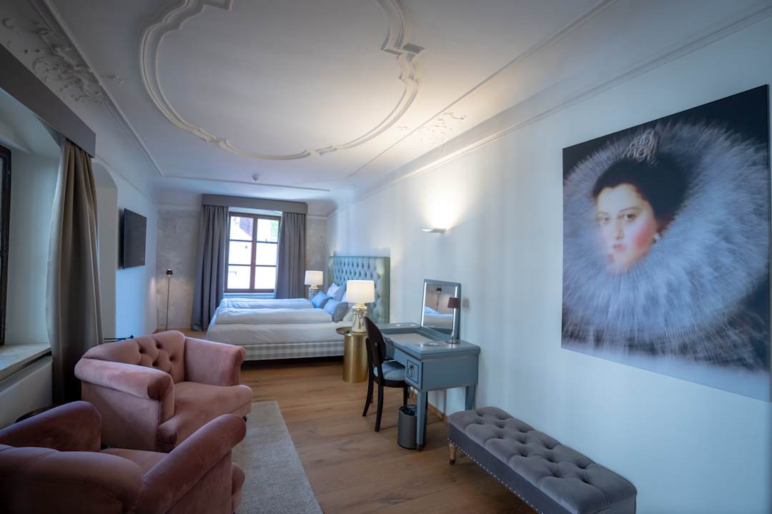 Zimmer Maxim Suites by Elias Holl